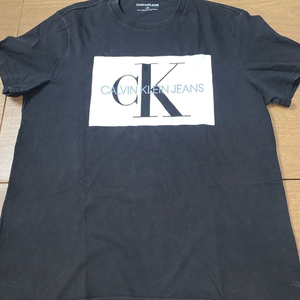 Calvin Klein Jeans Black + Red Short Sleeve Tees